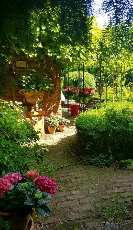 Ferienwohnung Villa Flora Celle Buitenkant foto